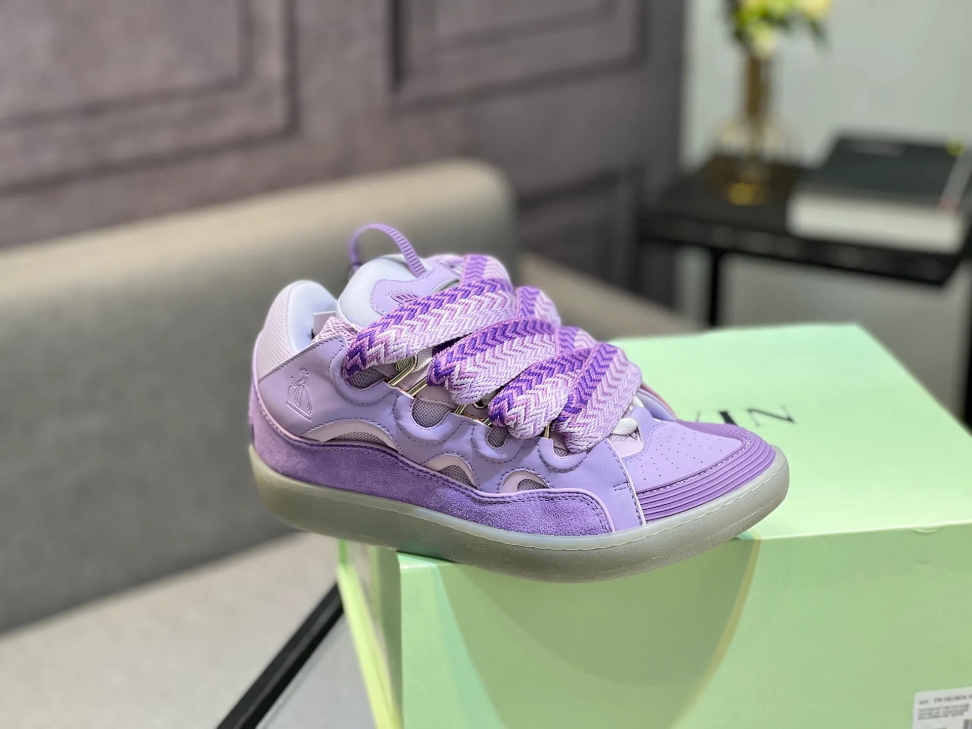 Men's men's shoes💰780 [LANVIN] Latest lace-up fashionable casual sneakers for couples High-quality CLAY couple series‼ ️ The latest trendy products of the season 🌈Many bloggers have planted grass and purchased the original open-mold customization. The upper and outsole are sewn with mark threads without edge sealing. Multiple material splicing combination design. Very versatile for fashionable and casual wear. Comfortable on the feet. Recommended for self-retention (upper cowhide + cow suede + breathable mesh) inner foot pad cowhide exclusive original open-mold clear logo rubber outsole ⚠️36-44 yards (45 custom-made)